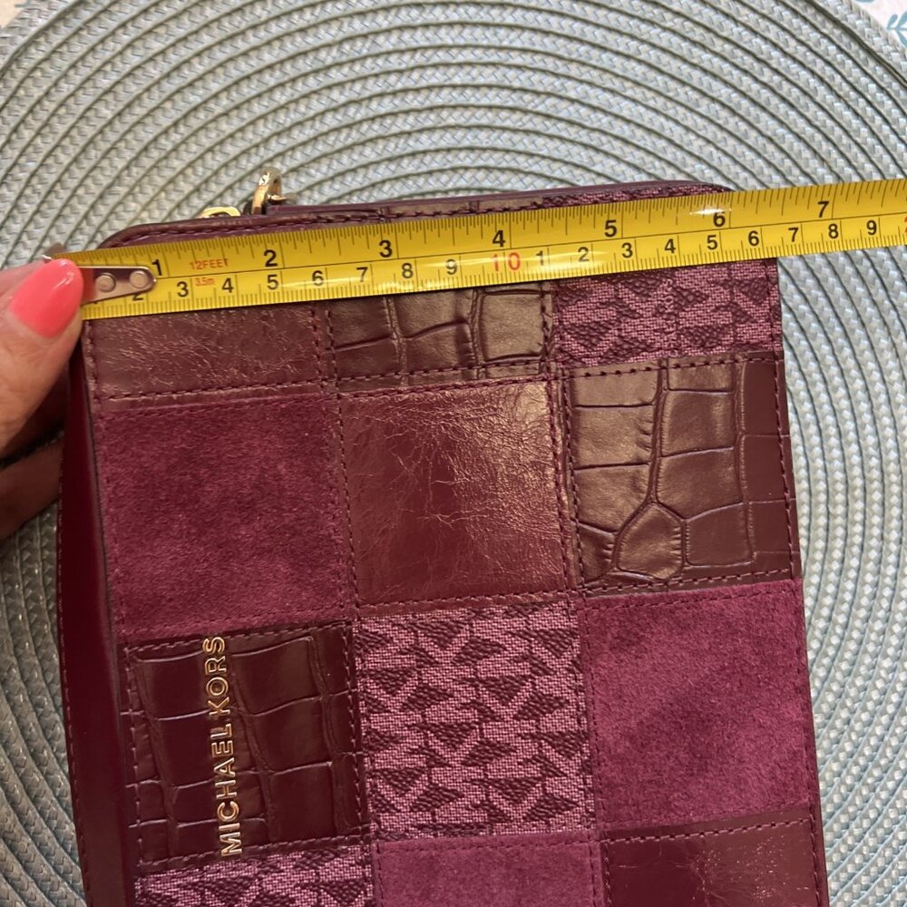 Michael Kors Patchwork Sinclair Signature Dark Berry Small Crossbody, Purse - Picture 11 of 12